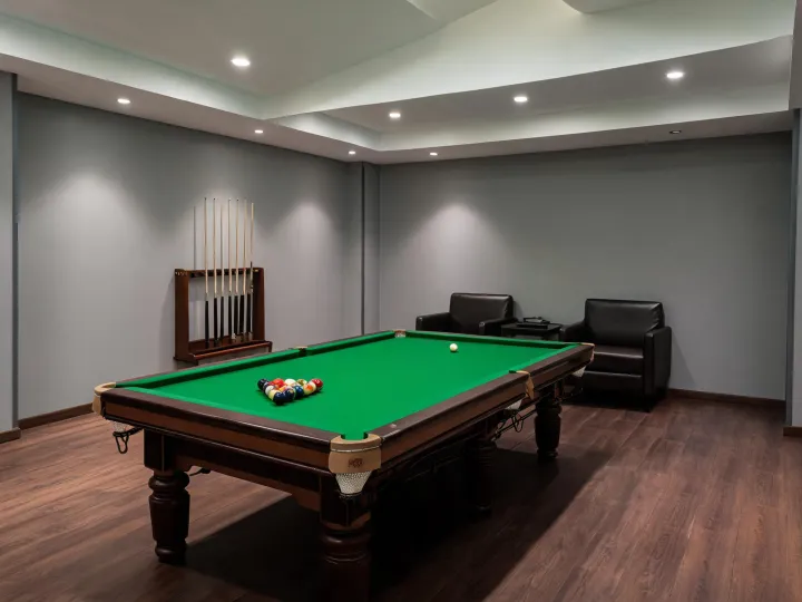 Dedicated tournament billiards room